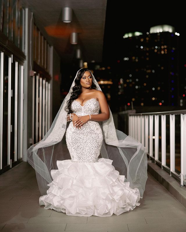 2025 Oct Aso Ebi Plus Size Mermaid Wedding Dresses Ivory Beaded Crystals Bridal Gowns ZJ114