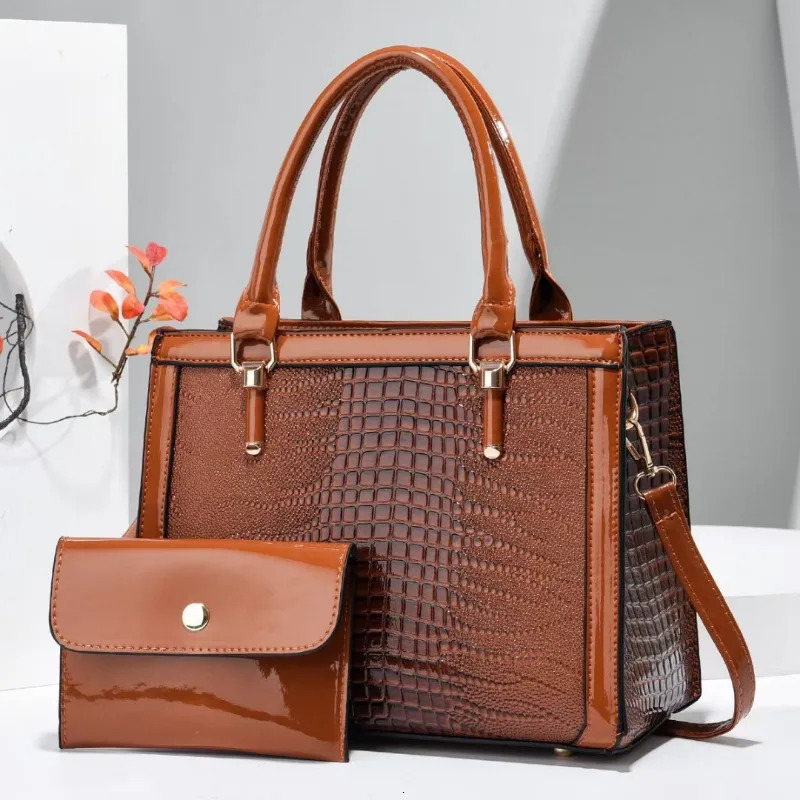New Free Shipping Designer Bag Evening Bags High Quality Pattern Leather Single Shoulder Bag Business Casual Tote Handbag Retro Female Crossbody Compo