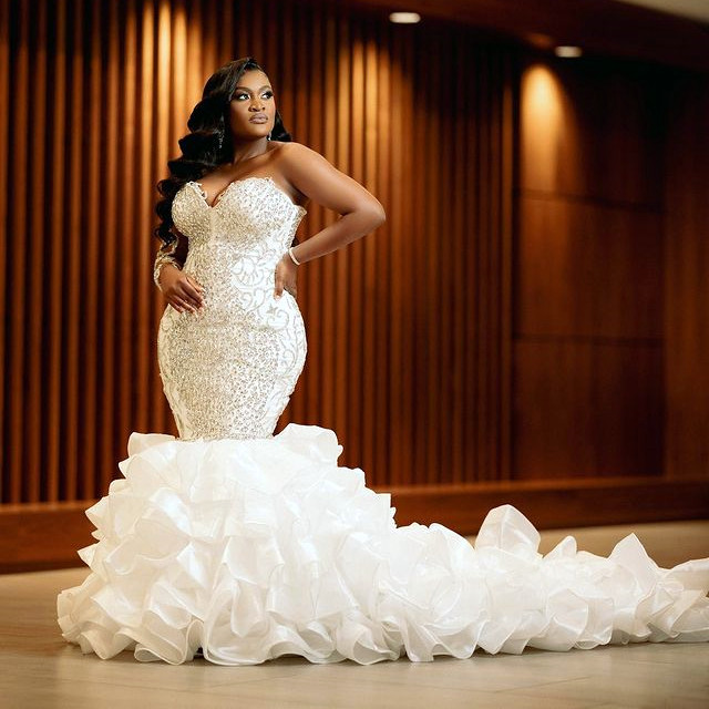 2025 Oct Aso Ebi Plus Size Mermaid Wedding Dresses Ivory Beaded Crystals Bridal Gowns ZJ114