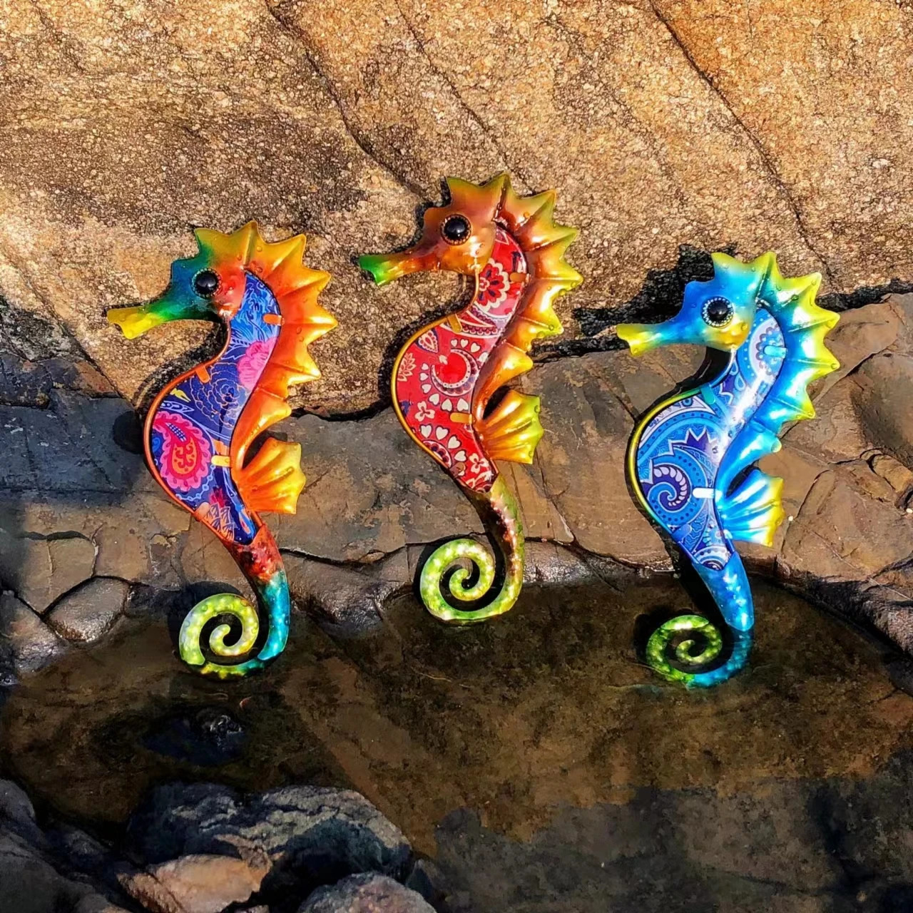Garden Decorations Metal Glass Seahorse Wall Artwork Decorative for Home Garden Statues Sculptures Outdoor Patio Miniatures Ornaments Bedroom Yard 231