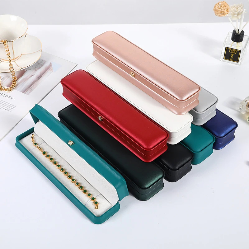 Jewelry Boxes PU Leather Necklace Long Chain Box Bracelet Jewelry Storage Case Pendant Chain Gift Box for Wedding Anniversary Engagement 231025