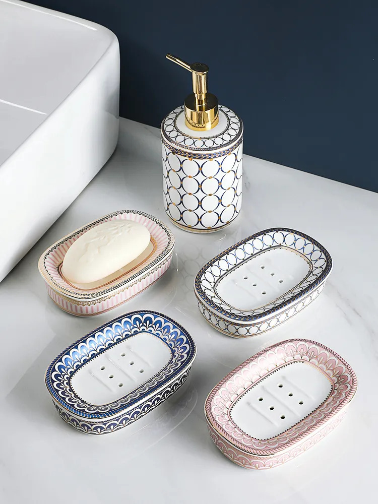 Soap Dishes Nordic Home And el Gold Inlay Double Layer Soap Holder Bathroom Ceramic Soap Dish With Drain Porte Savon 231024