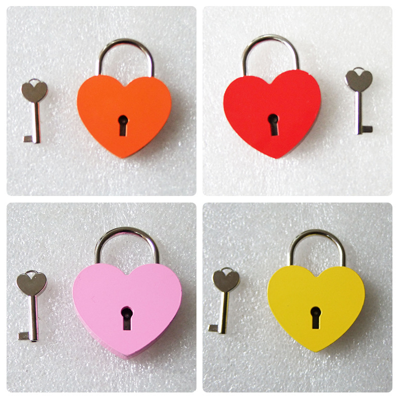 Alloy Heart Shape Keys Padlock 46*59mm Mini Archaize Concentric Locks Vintage Old Antique Door Locks With Keys