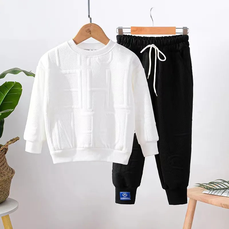 Clothing Sets Boy Girls Sweatshirt Spring and Autumn Junior kid Fashion Jacquard Letter Long Sleeve Top Sweatpants 2 Pcs Set 312Y 231025