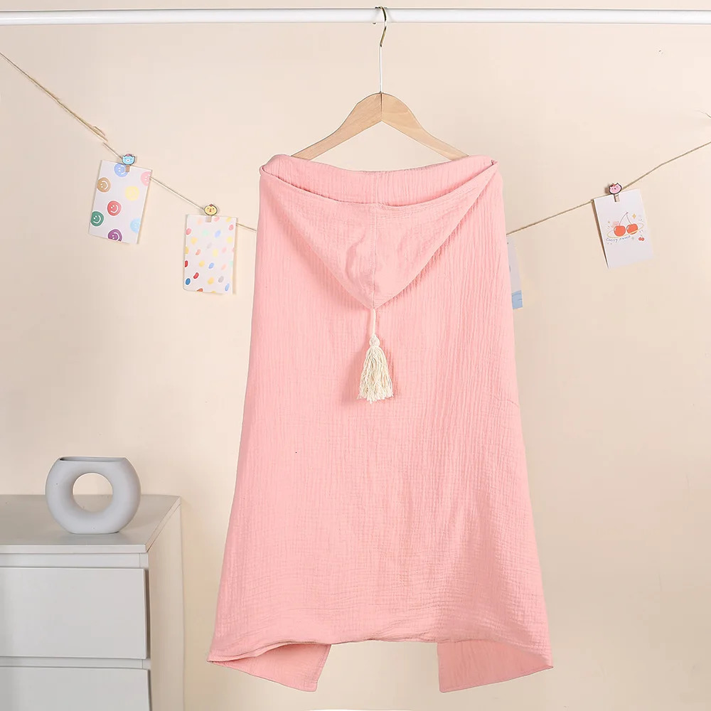 Towels Robes born Baby Boy Girl Bathrobe Towel 100% Cotton Infant Toddler Child Solid Color Hooded Bathrobe Cloak 231024