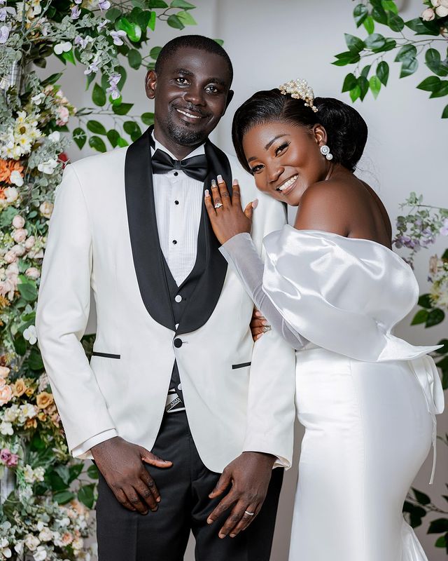 2023 Oct Arabic Aso Ebi Plus Size Simple Mermaid Wedding Dress White Satin Sexy Stylish Bridal Gowns Dresses ZJ505