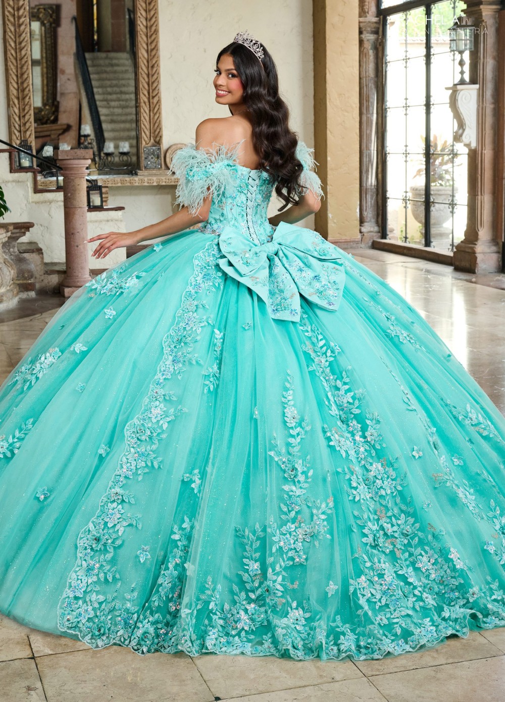 Ball Stunning Gown Beaded Quinceanera Dresses Lace Prom Gowns Appliqued Feathers Off The Shoulder Necke Tulle Sweet Masquerade Dress