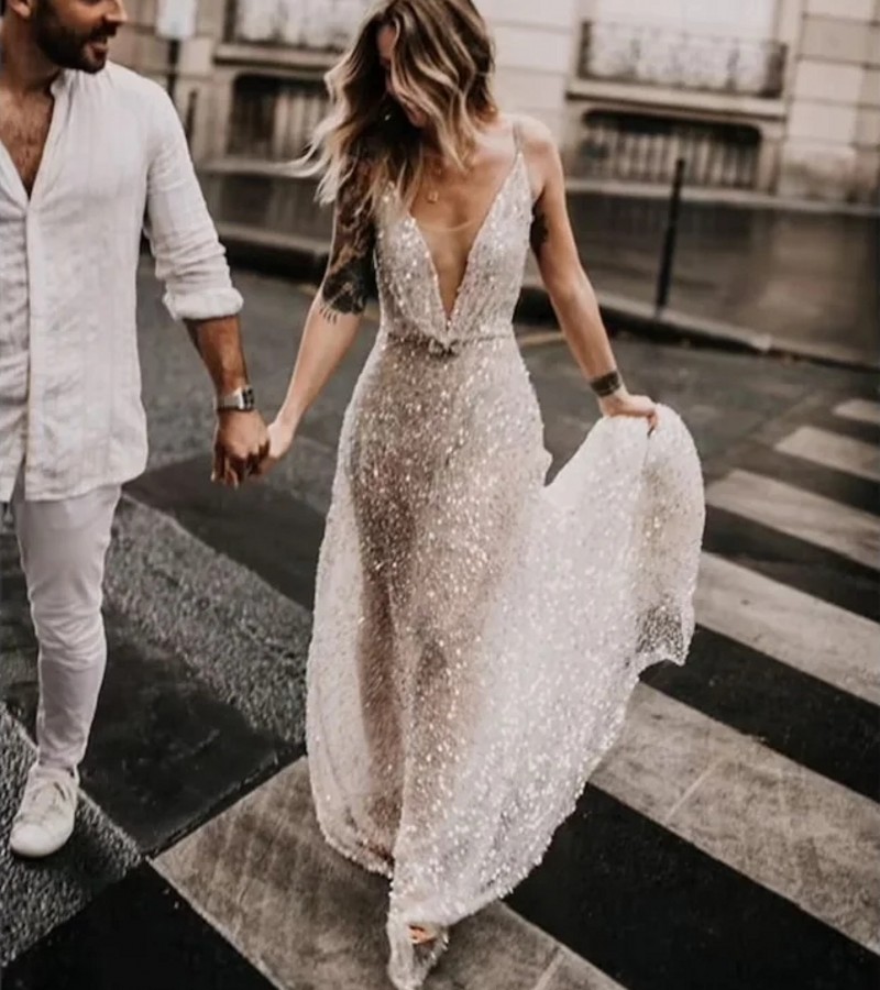 Glitter Backless Boho Wedding Dresses 2024 Deep V-neck Shiny Sequined Bridal Party Gown A-Line Side Slit Sweep Train Backless Vestido de Novia