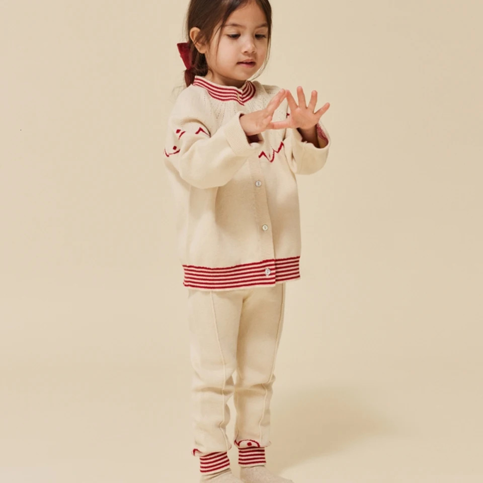 Clothing Sets Winter Ks Kids Knit Sweaters girl Cherry Printing embroider Sweater Baby Cute Clothes Cotton Tops And Pants Suit 19Years 231025