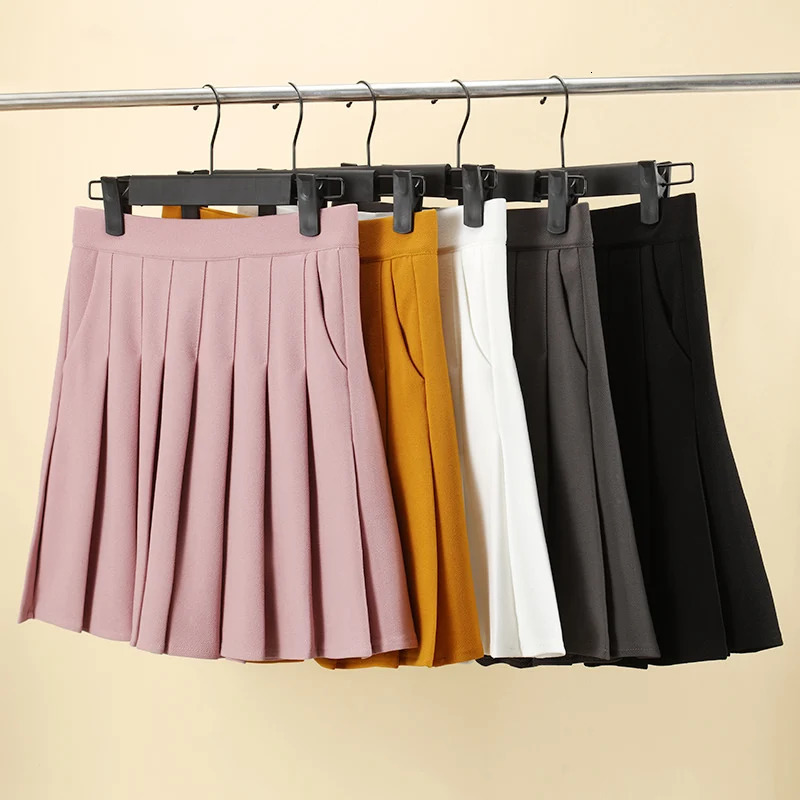 Skirts Pleated Skirt with Pockets Women's Autumn Yellow Preppy Style Elastic High Waist A- Line Slimming Black Kawaii Mini Short Skirt 231025