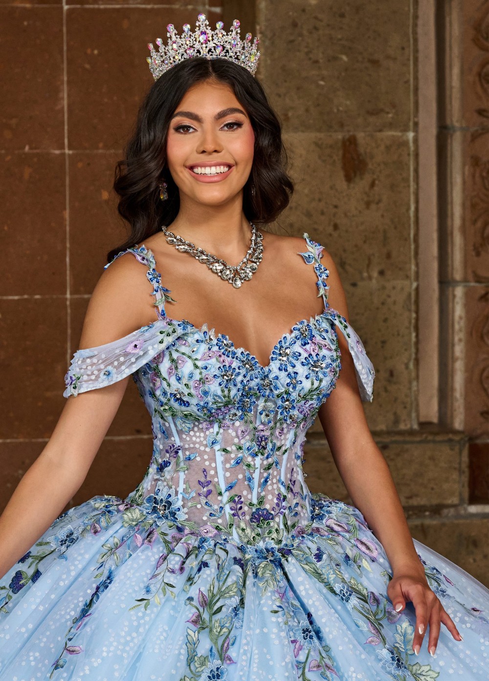 Ful Ball Gown Beaded Quinceanera Dresses Sequined Prom Gowns Appliqued Off The Shoulder Necke Tulle Sweet 15 Masquerade Dress 6660312