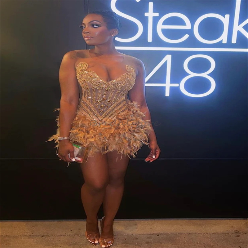 Stunning Golden Baddie Bespoke Prom Dress Feather Sexy Black Girls Pink Feather Cocktail Dress With Diamond Beaded Mini Short Homecoming Vestidos De G