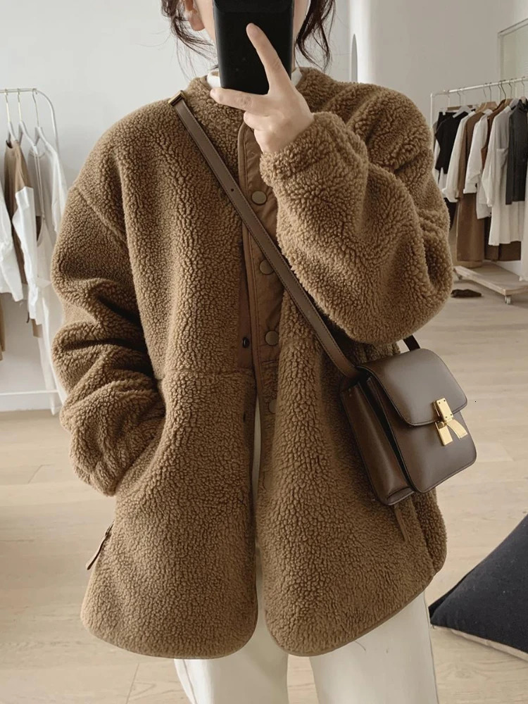 Womens Jackets Winter Clothes Women for Lambwool Coat Korean Fashion In Loose OverSize Thick Parkas Long Sleeve Top Coats 231025