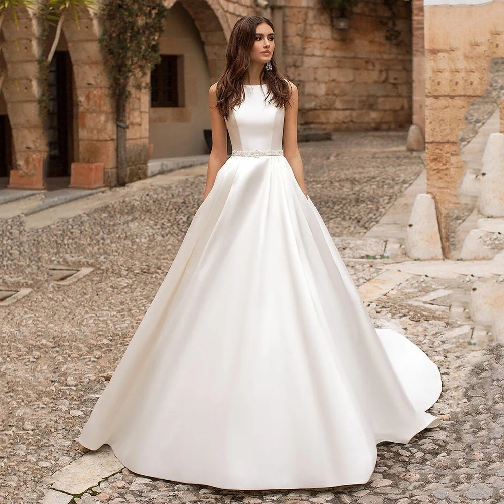 Satin Princess Wedding Dress 2024 Scoop Neck Pockets Bride Dresses Buttons Country White Wedding Gowns Plus Size Vestido de Novia