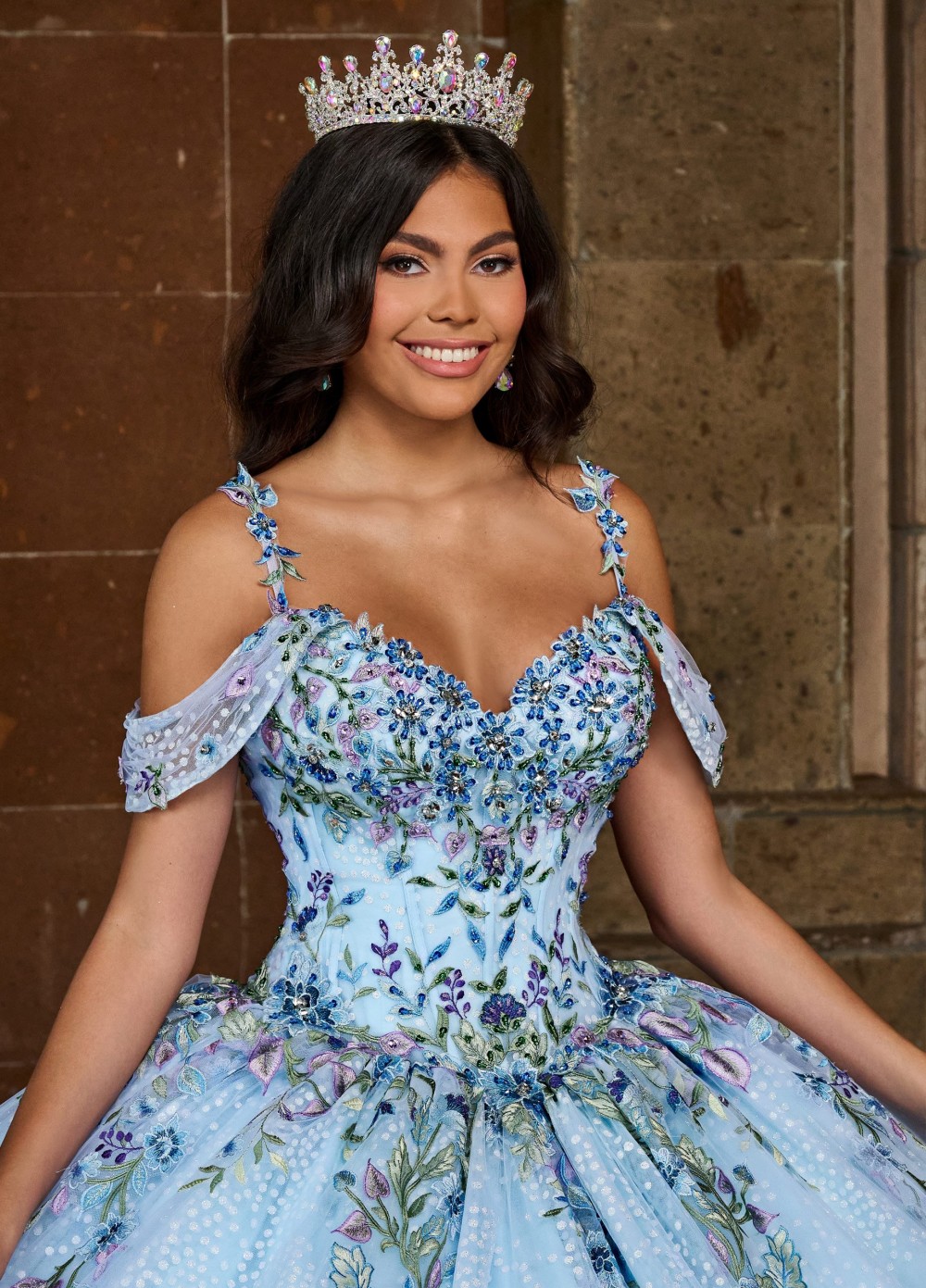 Ful Ball Gown Beaded Quinceanera Dresses Sequined Prom Gowns Appliqued Off The Shoulder Necke Tulle Sweet 15 Masquerade Dress 6660312