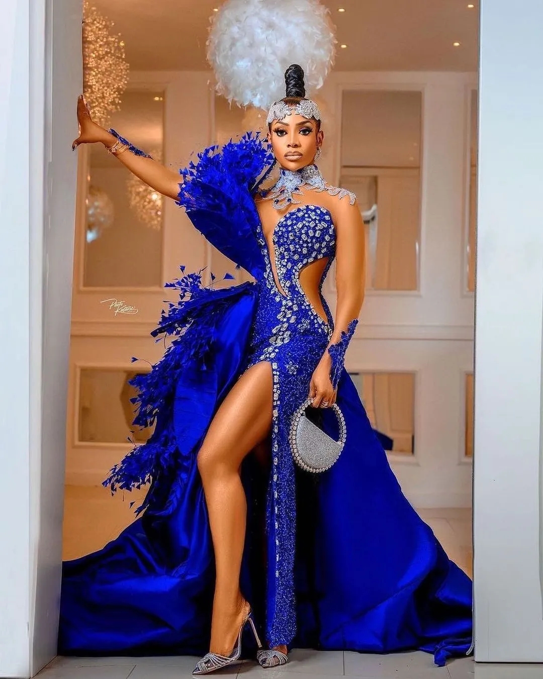 Charming Royal Blue Dresses 2024 Crystal Beading Prom Gowns Women Long Sleeve Wers Formal Ocn Party Wear 0220