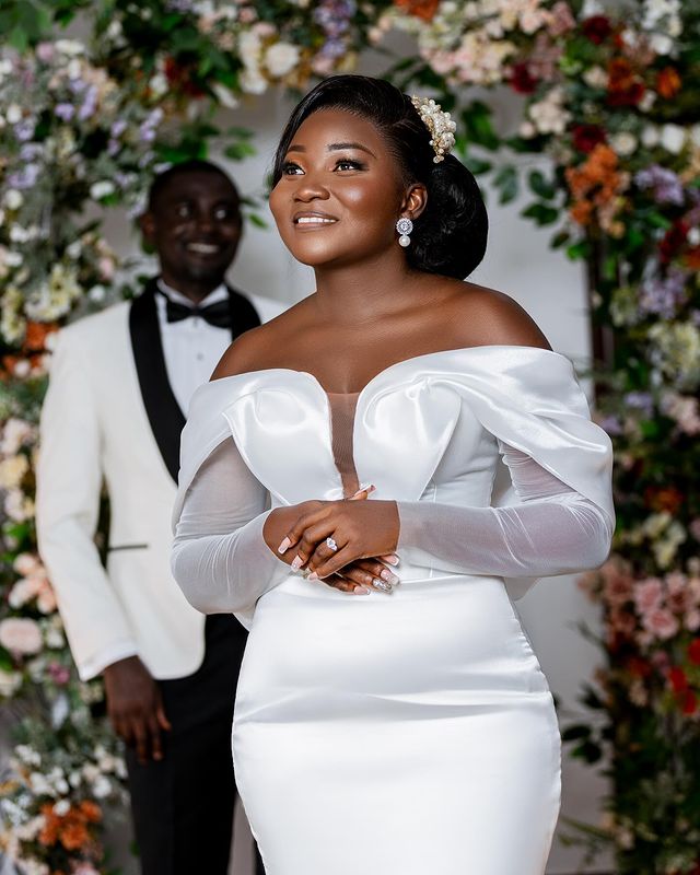 2023 Oct Arabic Aso Ebi Plus Size Simple Mermaid Wedding Dress White Satin Sexy Stylish Bridal Gowns Dresses ZJ505