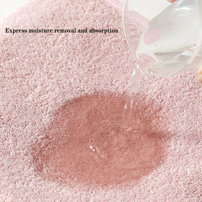 Towels Robes Unisex Baby Bathrobe Bath Towel Flannel Cloak Cartoon Boy Girl Ultra-Soft Hooded Spa Robe born Cover-Up Baby Shower Gift 231024