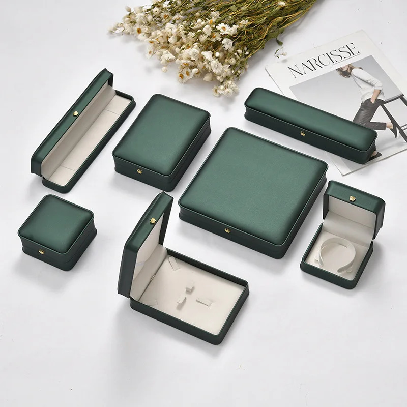 Jewelry Boxes Dark Green Leather Wedding Ring Pendant Bracelet Collect Box Organizer Storage Case Gift Jewelry Tray Packaging Box Wholesale 231025