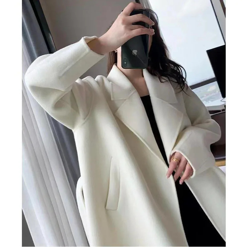 Women's Wool Blends Autumn And Winter Korean Version All-match White High-end Fashion Temperament Thickened Medium And Long Woolen Coat Women 231