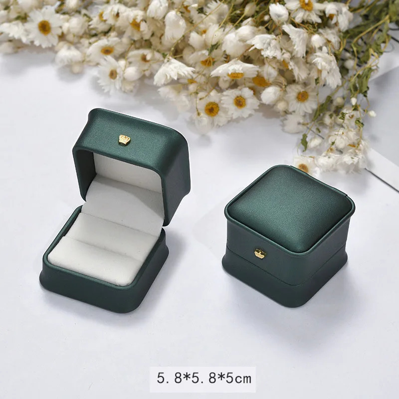 Jewelry Boxes Dark Green Leather Wedding Ring Pendant Bracelet Collect Box Organizer Storage Case Gift Jewelry Tray Packaging Box Wholesale 231025