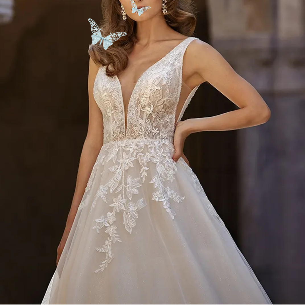 V Neck Wedding Dress Illusion Lace Appliques A-Line Floral Bridal Gowns Vestidos De Novia Plus Size