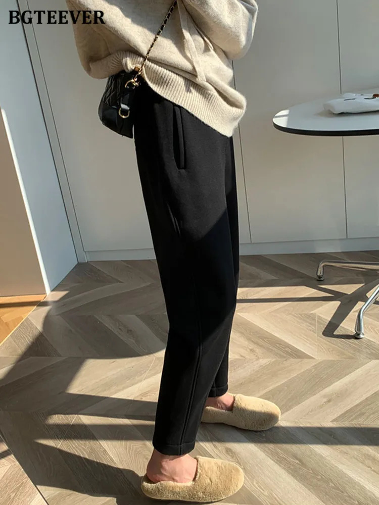 Women's Pants Capris BGTEEVER Casual Thicken Velvet Harem Pants Women Elastic High Waist Pockets Female Trousers Winter Warm Women Pants 231025
