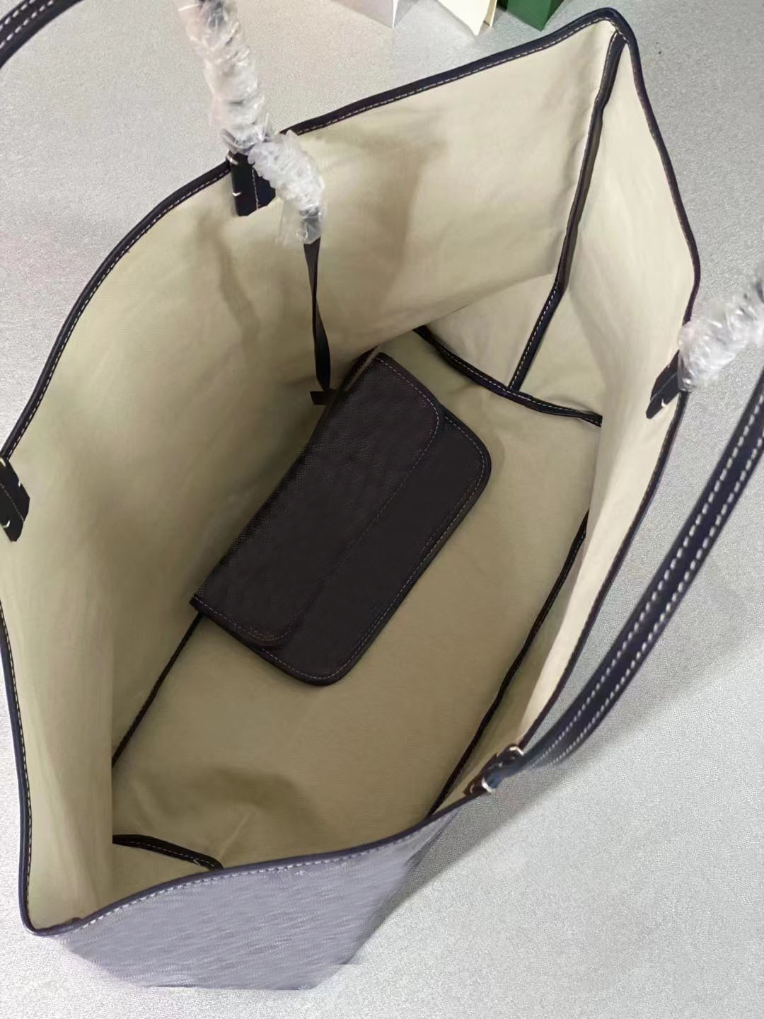 Latest onthego High Quality Womens Fashion Fashions Steamer classics Handbags Women s green handbags designer bag Brands shopping Bags