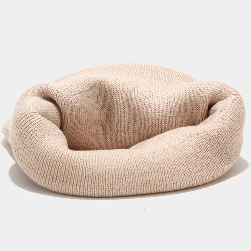 Beanie Skull Caps Fashion Knitted Beanies Hat Butterfly Embroidery Winter Warm Ski Hats Skullies Soft Elastic Cap Sport Bonnet Men Women 231025