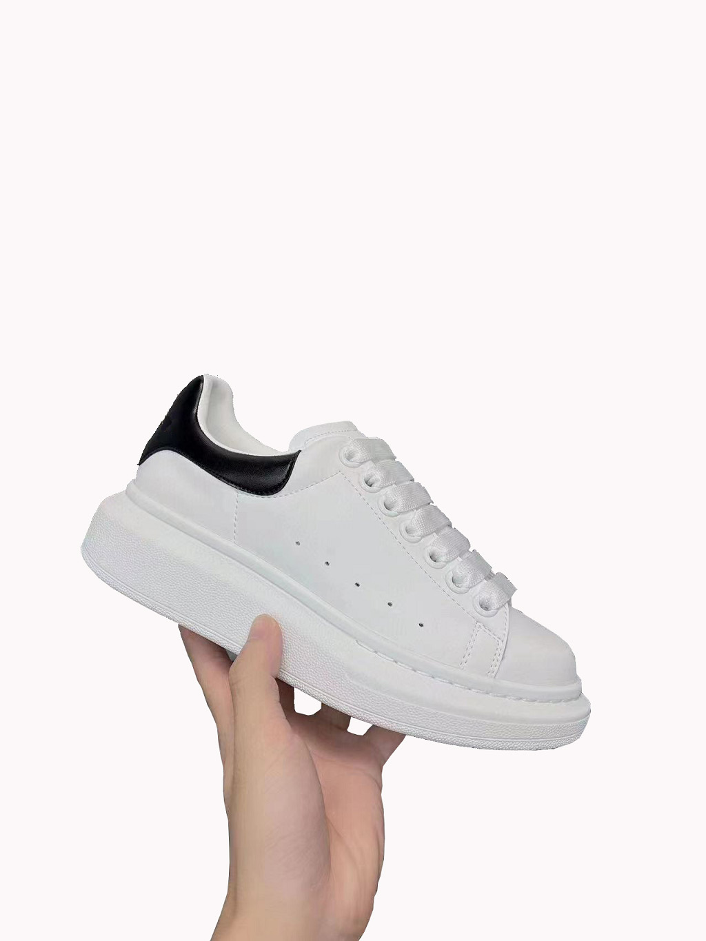 small white shoes designer luxury top edition MC sports shoes sales China red tail Italian imported silk leather casual men and women's free matching box
