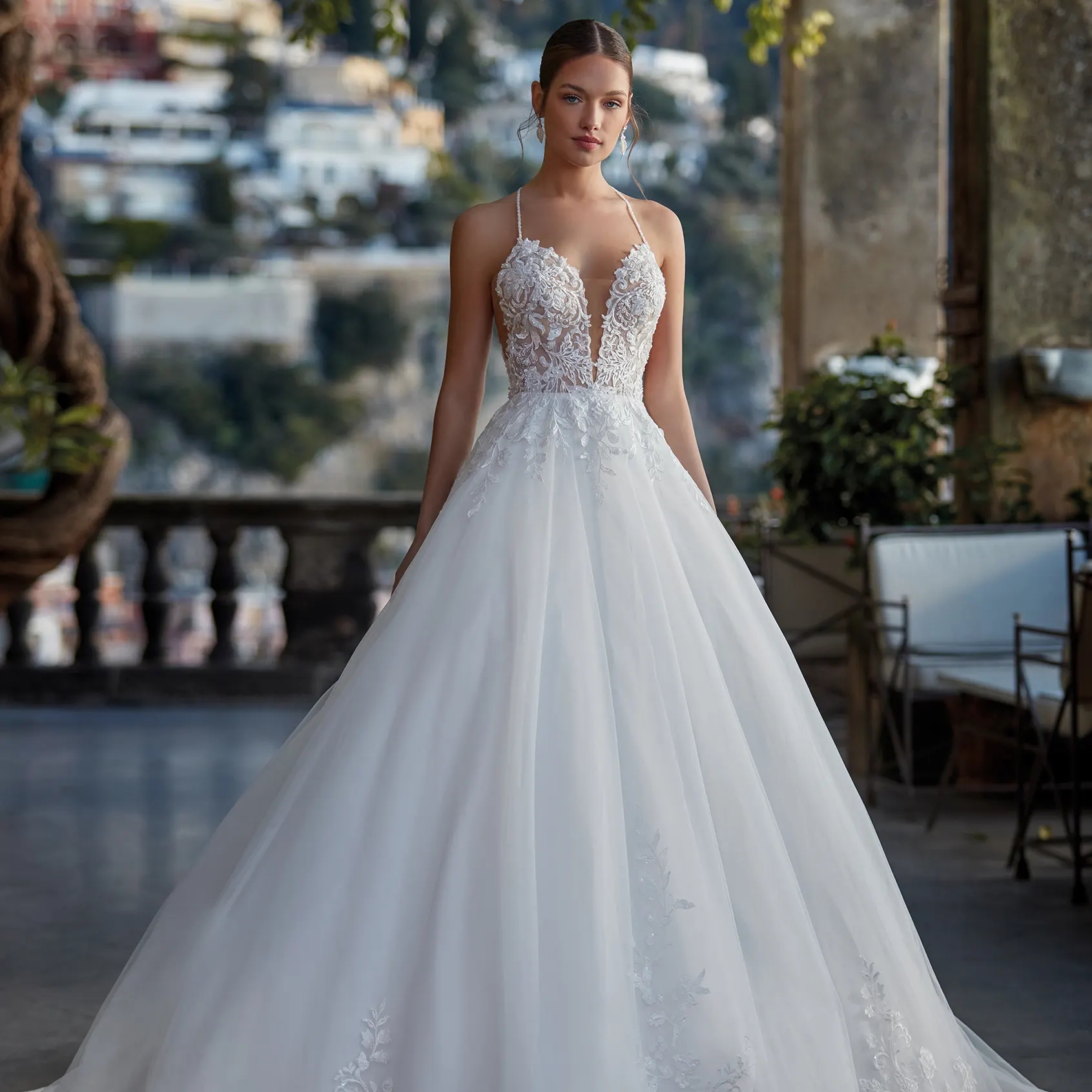 Sleeveless Lace Wedding Dress Women Illusion Back Appliques Sweetheart A-E Bridal Gowns Vestidos Plus Size 6660312