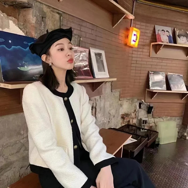 Women's Jackets Vintage Elegant Tweed Cropped Jackets Women Korean Patchwork Short Coat Spring Autumn Streetwear All Match Casual Outerwear Tops 