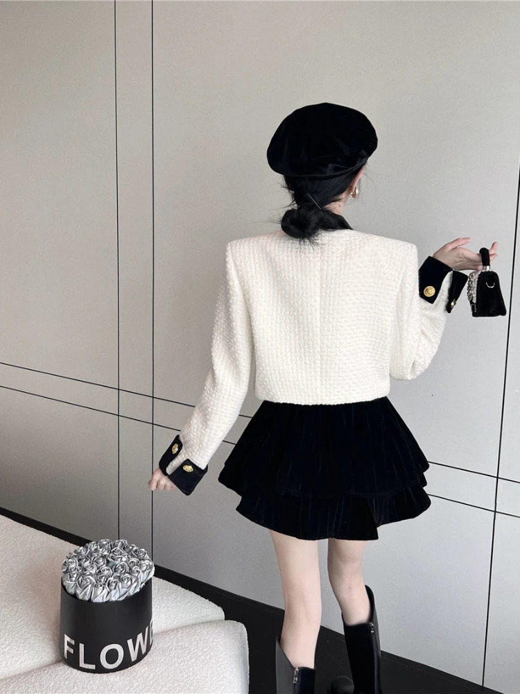 Women's Jackets Small Fragrant Coat Chic Stand Tweed Jacket Women Red Vintage Autumn Chaquetas Mujer Jaqueta Feminina Black Striped Cardigan 2310