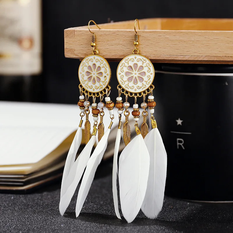 Charm Boho Long Feather Dangle Women's Earrings Beach Long Tassel Beads Handmade Flower Enamel Earrings Bride Wedding Pendientes Mujer 231025