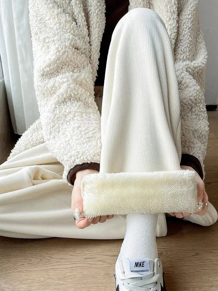 Women's Pants Capris Winter Warm Thicken Lambwool Fluff Wide Leg Pants Women Korean Fashion Casual Snow Wear Pantalone Baggy Plush Fleece Spodnie