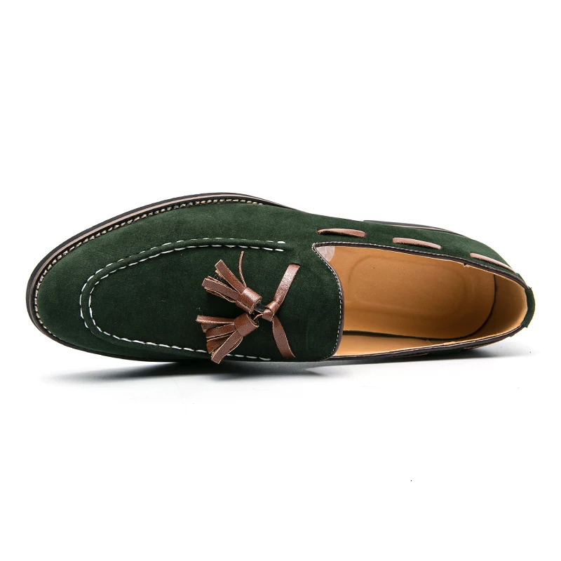 Dress Shoes Men British Suede es Round Toe Tassel Slip on Classic Fashion Business Loafers Wedding atos Hombre Designer Shoes