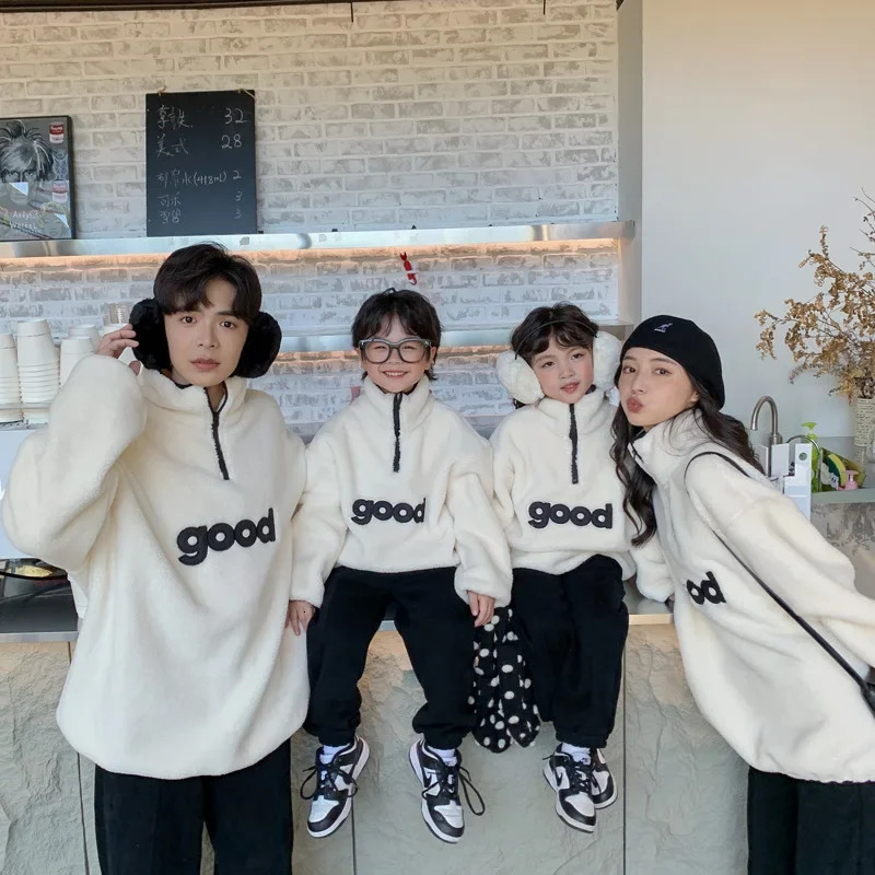 Family Matching Outfits Parent Child Winter Clothes For Fashion Thick Hoodies Children Zip Hoodie Plush Dad Mom Son Daughter Sweatshirt 231027