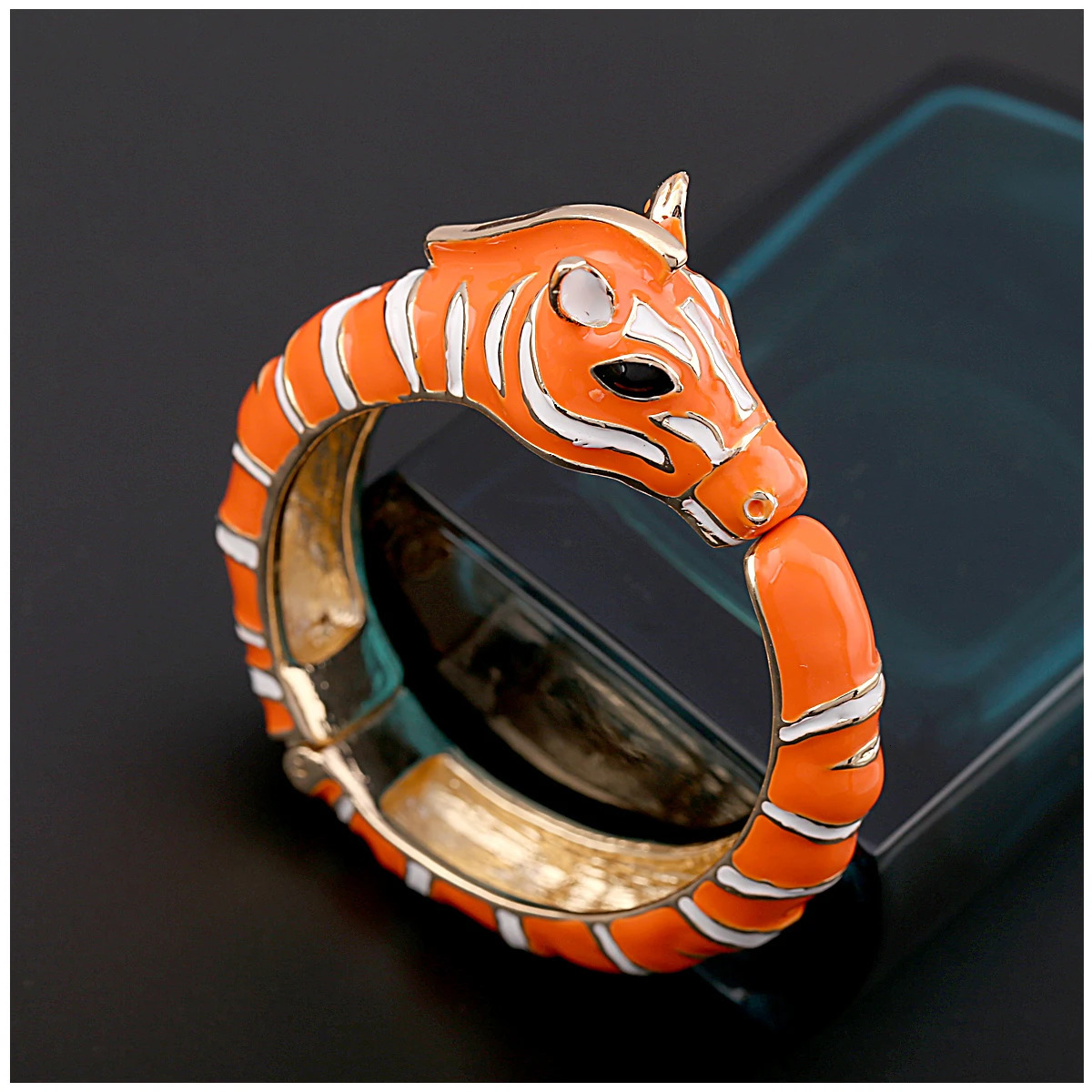 Bangle Women's All Seasons Handmade Statement Enamel Colorful Zebra Bracelet Chunky Animal Cuff Bangle Party Prom Jewelry Drop 231027