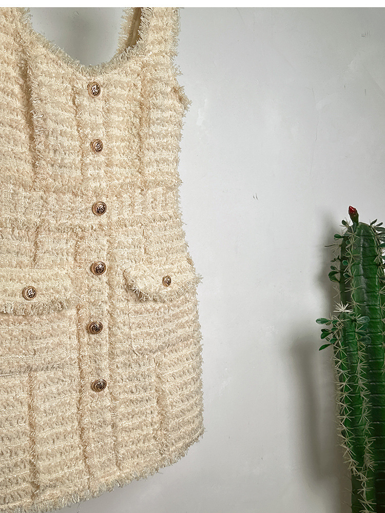 2026 Autumn Fashion Show Spaghetti Strap Black Apricot Sleeveless Women's Fashion High Quality