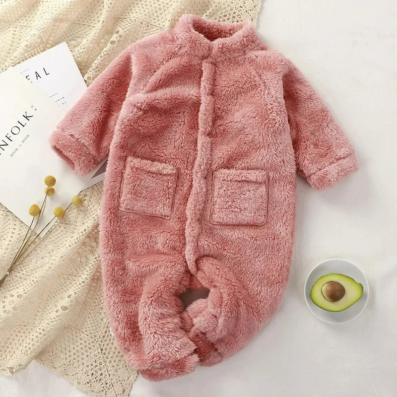 Rompers Soft Plush Winter Baby Jumpsuit for Boy Girl Warm born Romper Solid Color Toddler Clothes Infant Onesie Kids Homewear 231026