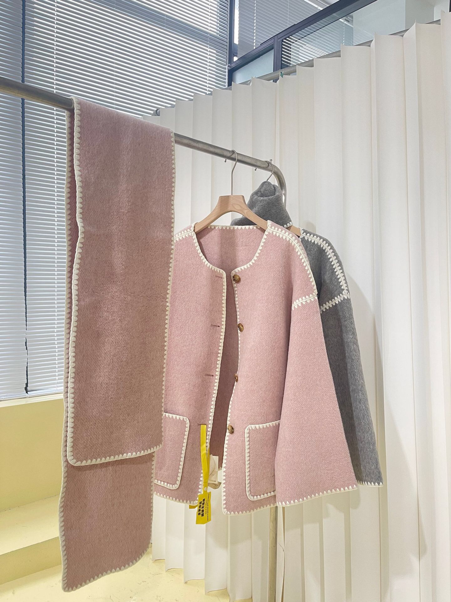 Double faced cashmere coat for women in autumn and winter- medium length new style cashmere double faced woolen coat powder s-m