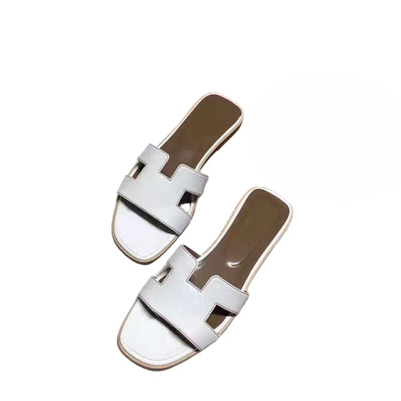 Beach Slippers No Wristbands Classic Flat Heel Summer Designer Fashion Letter Flops Leather Lady Slides Shoes Sexy Sandals YQ1229