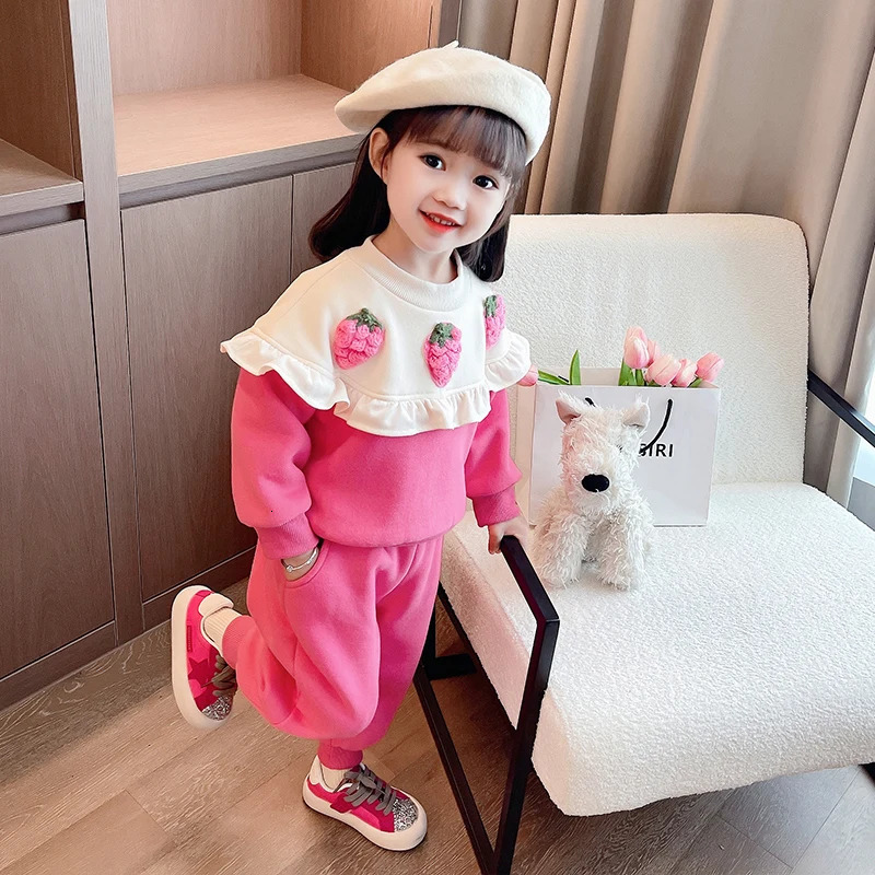 Clothing Sets Children Winter Clothing Sets Baby Girls Strawberry Thickened Sweater Pants Kids Clothes Outfits Infant Tracksuits Sportswear 231026