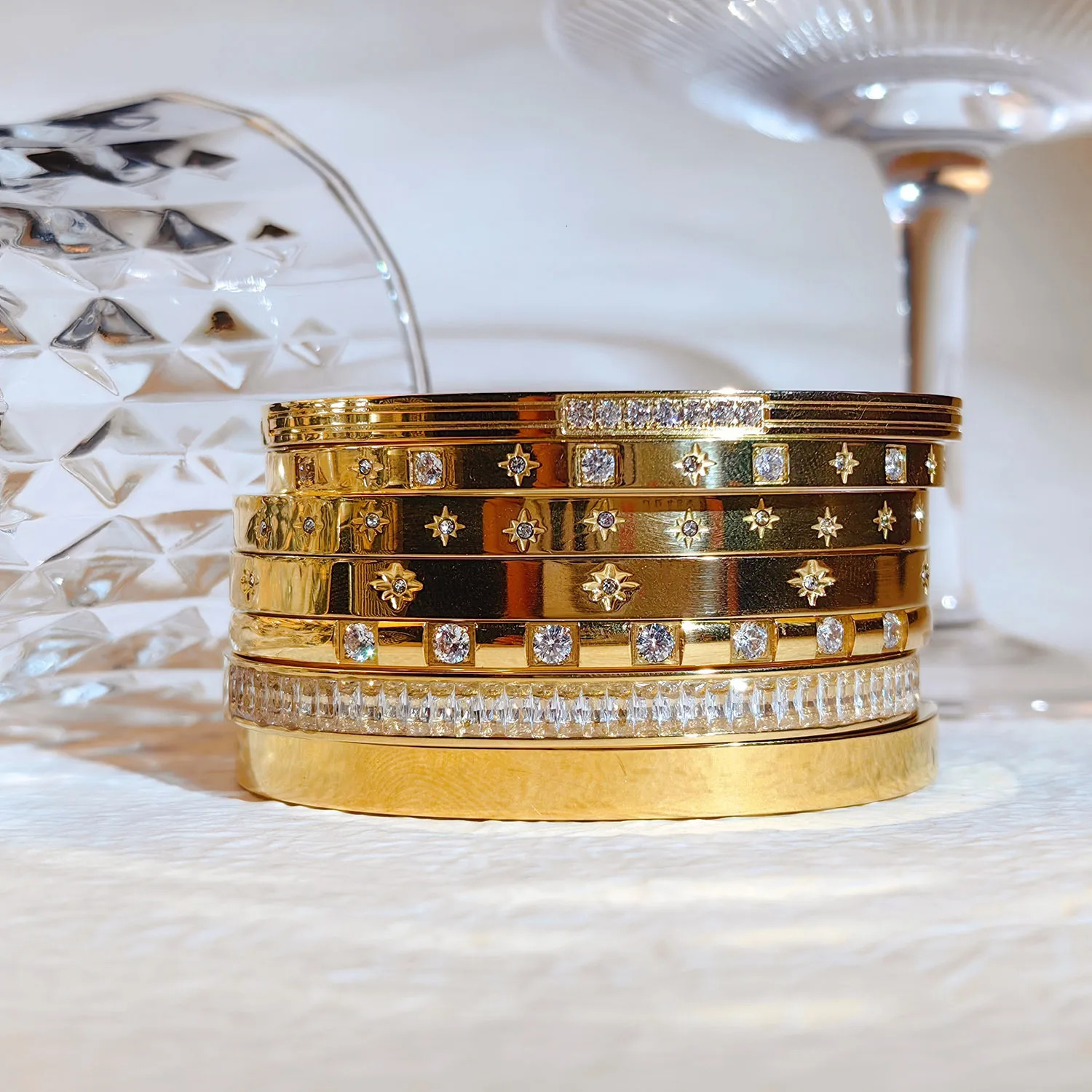Bangle Waterproof Cubic Zirconia Bangles Stainless Steel Bracelets Gold Plated Jewelry for Women Factory Wholesales Customize