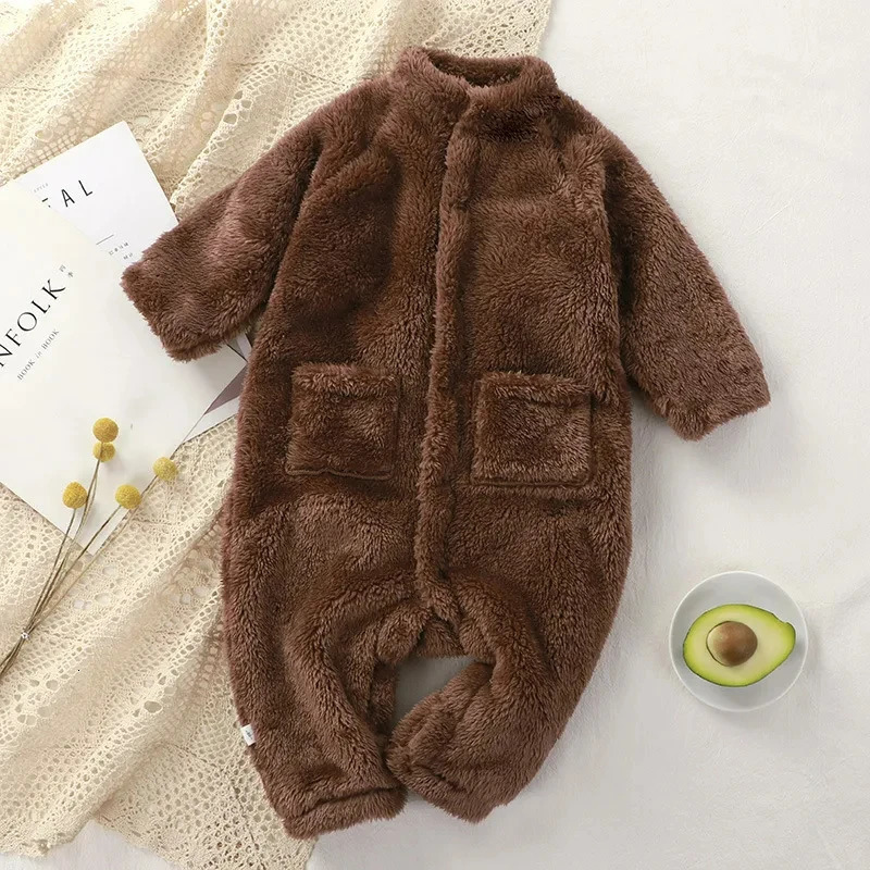 Rompers Soft Plush Winter Baby Jumpsuit for Boy Girl Warm born Romper Solid Color Toddler Clothes Infant Onesie Kids Homewear 231026
