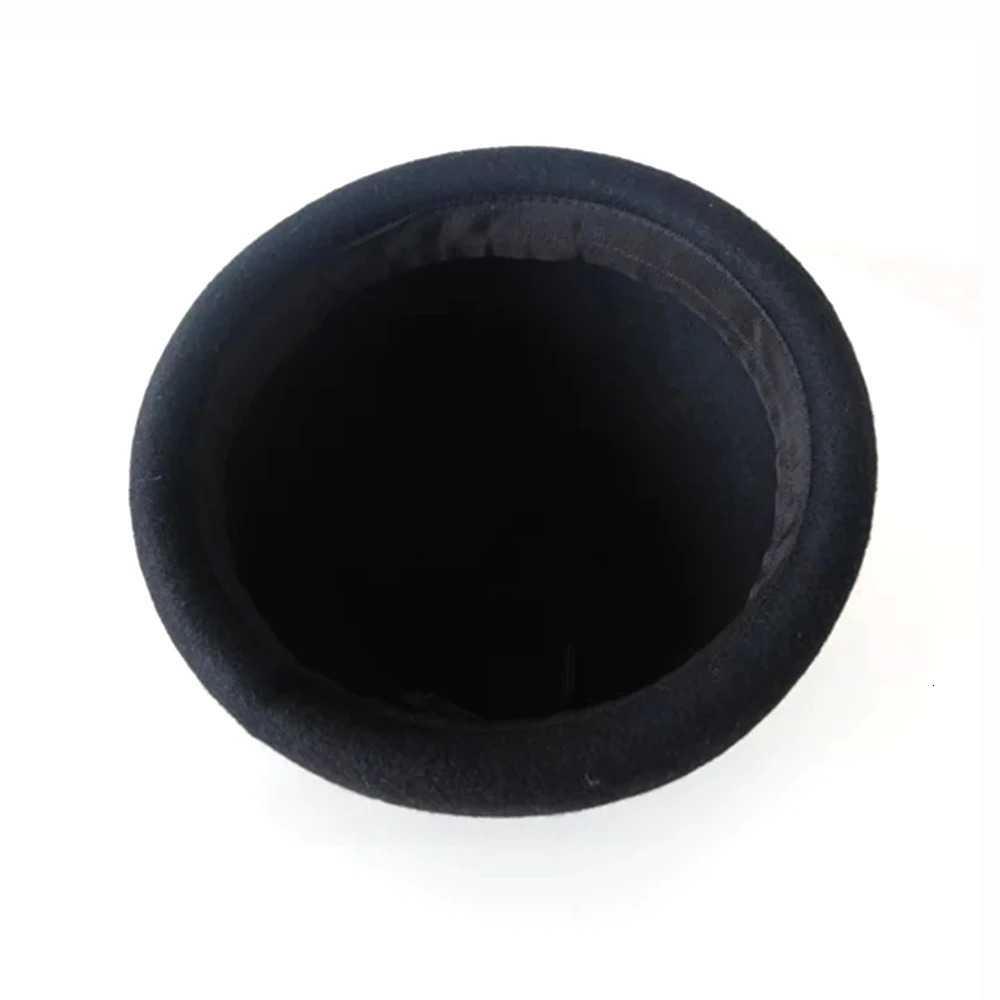 Berets Lady spring Winter Wool Berets Hat Painter style hat Women Vintage Berets Solid Color Caps Female Bonnet Warm Walking Cap 231027