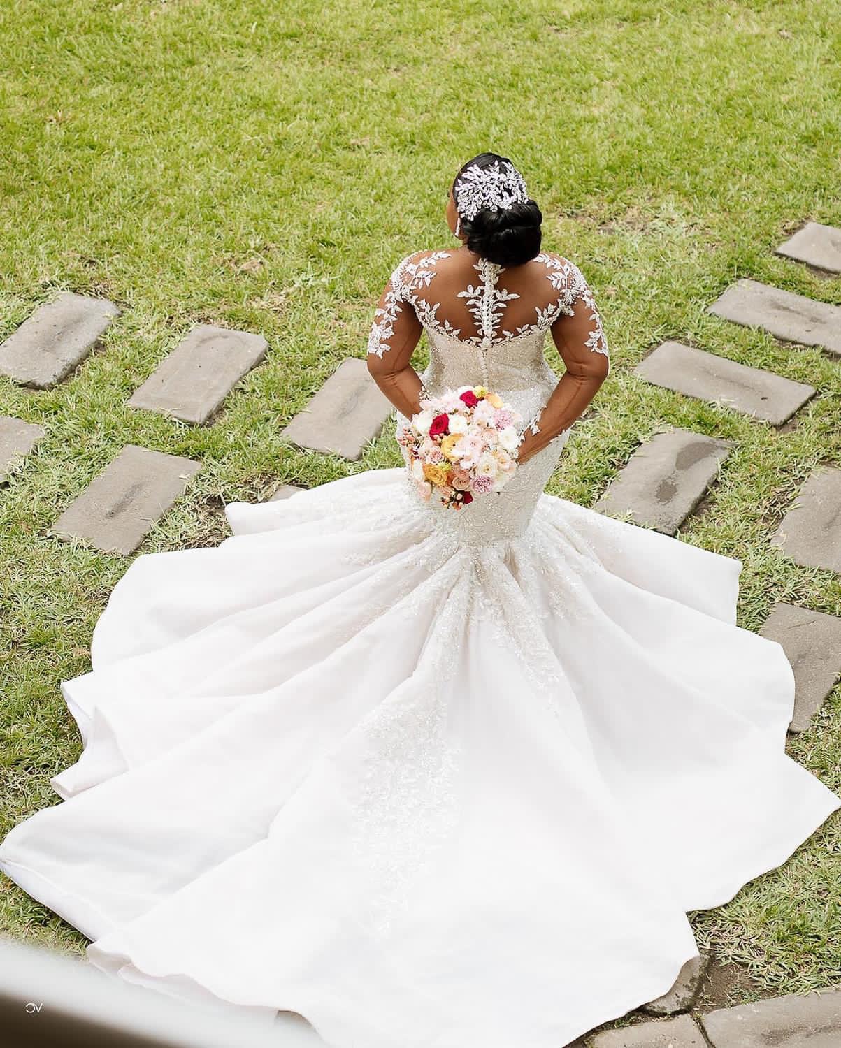 2023 Nov Arabic Aso Ebi Plus Size Luxurious Mermaid Lace Wedding Dress Beaded White Bridal Gowns Dresses ZJ1053