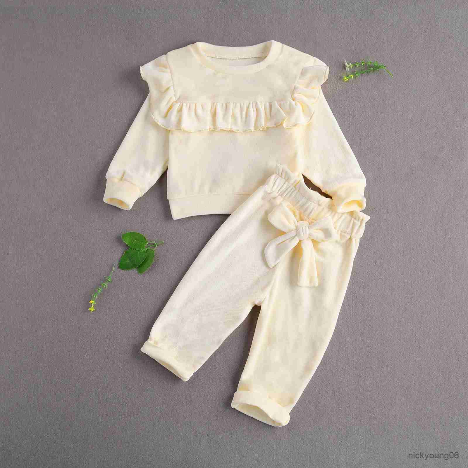 Clothing Sets Winter Warm Baby Girls Smooth Velvet Outfits Sets Round Neck Ruffle Top Elastic Waist Bowknot Pant 2pcs Kid Clothes R231028
