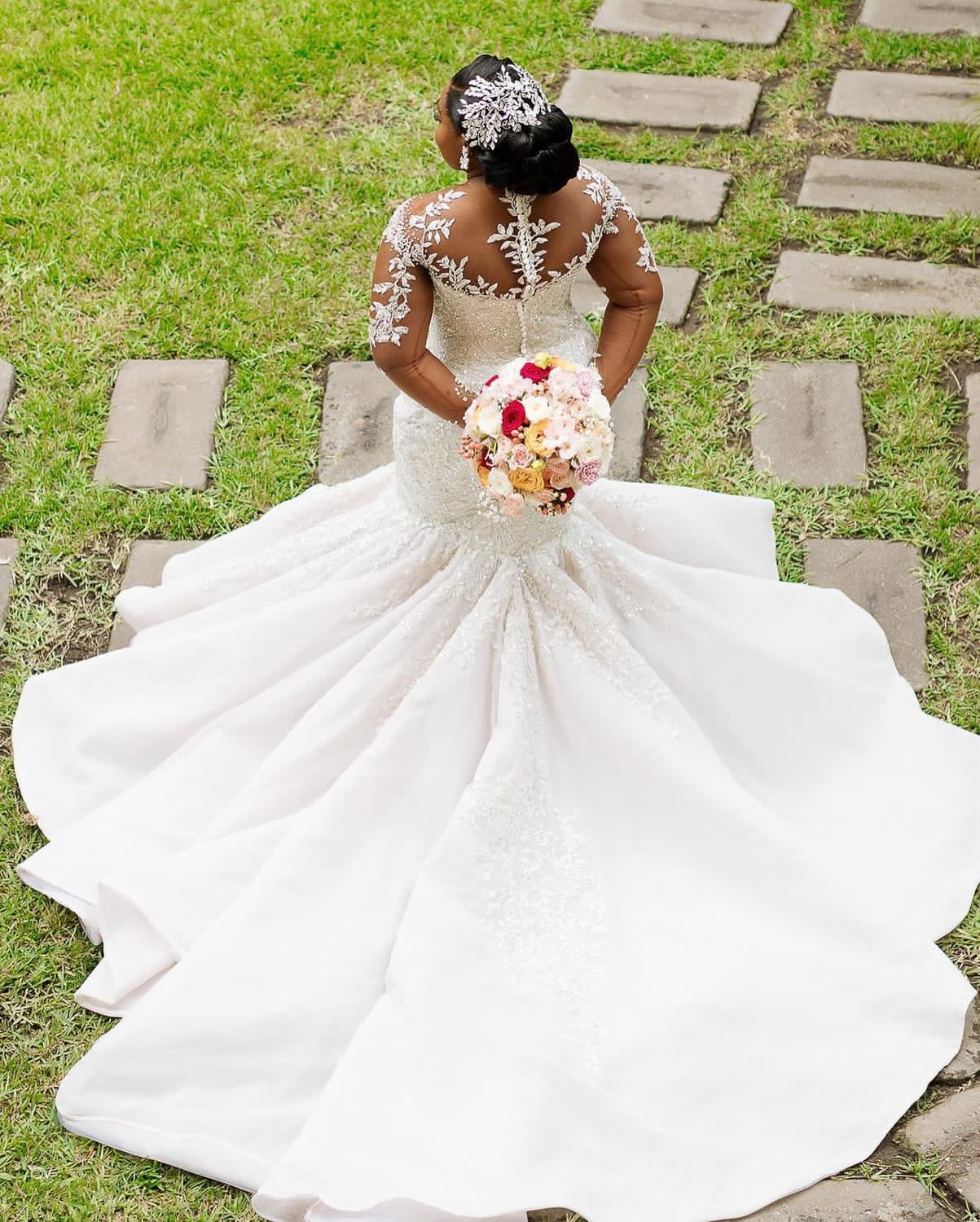2023 Nov Arabic Aso Ebi Plus Size Luxurious Mermaid Lace Wedding Dress Beaded White Bridal Gowns Dresses ZJ1053