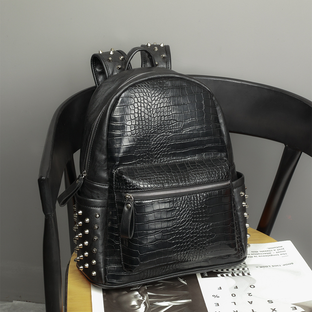 Factory direct men handbag personality rivet punk backpack crocodile pattern fashion student bag street fashions crocodiles patterns rivets bags 6692